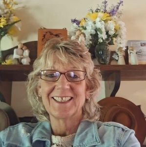 Meet your Posher, Valerie